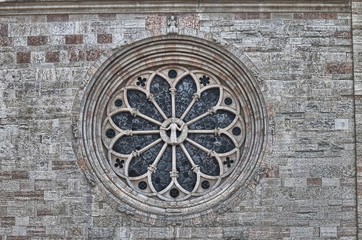Fototapeta na wymiar Rose window of the Cathedral of San Vigilio in Trento, Italy