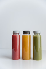Zumos naturales de fruta en botella