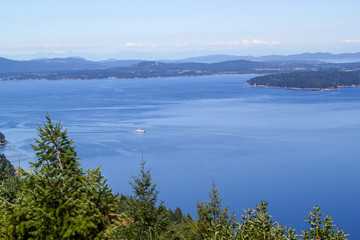 Fototapeta na wymiar Panoramic view: Salt Spring Island near Vancouver Island / British Columbia / Canada