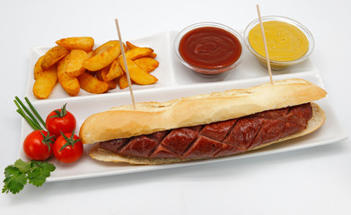bocadillo de salchichas