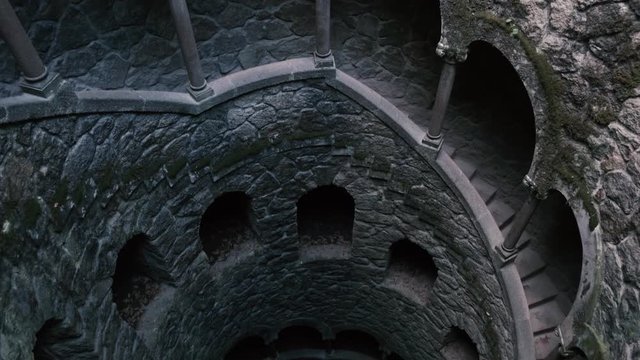 mystery Quinta da Regaleira park well