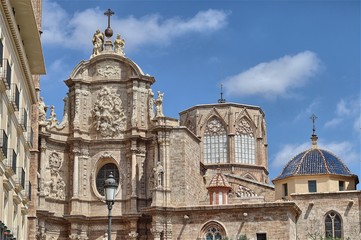 Fototapeta premium Detail of the facade of Valencia Cathedral, Spain