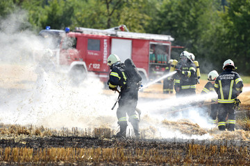 Feldbrand in Oberösterreich (Österreich). - Field fire in Upper Austria (Austria).