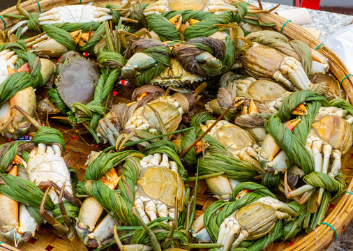 seafood crabs in seaweed in vietnam crayfish 