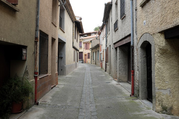 Fototapeta na wymiar Carcassonne, France - April 27: Capture photo of the narrow street on April 27, 2017 in Carcassonne, France.