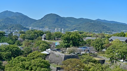 Fototapeta na wymiar 大地震からの復興作業中の熊本城の情景（2019年秋）＠熊本