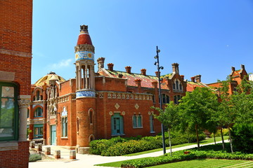 Obraz premium Hospital of the Holy Cross and Saint Paul de la Santa Creu i Sant Pau, Barcelona, Spain by Lluis Domenech i Montaner in barcelona 