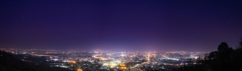 Fototapeta premium Panorama View of Chiang Mai Cityscape