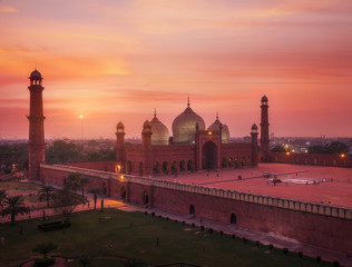 Badshai Mosque Lahore  - obrazy, fototapety, plakaty