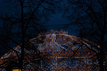 gazebo decorated with lights before the new year, Moscow