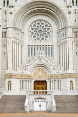 Obraz premium Sainte-Anne-de-Beaupre, beautiful church in Quebec, Canada