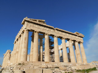 Obraz premium View of the Parthenon, the ancient temple of goddess Athena, in the morning light, in Athens, Greece
