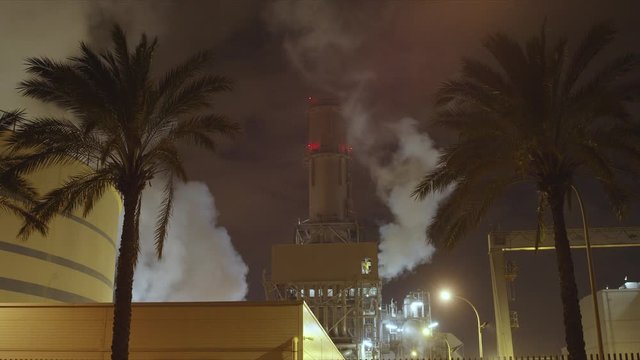 Fabrica industrial en barcelona, trabajo nocturno