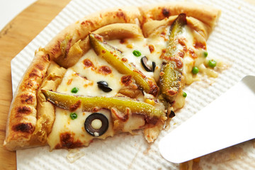 Sweet potato and olive pizza 