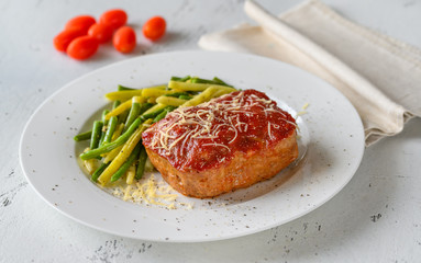 Meatloaf with green beans