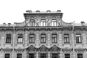 Fototapeta na wymiar Fragment of old building in the historical center of St. Petersburg.