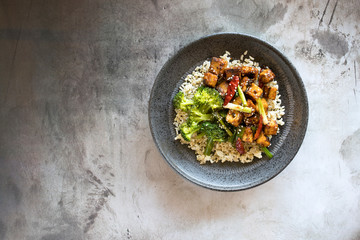 General Taos Tofu with Broccoli