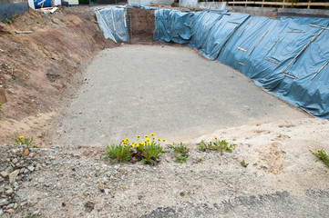 Fototapeta premium Hausbau, Baugrube mit Seitenschutz, Absturzsicherung,