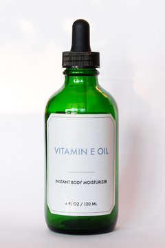 Vitamin E Oil in Bottle with Dropper