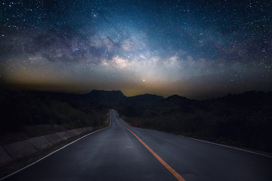 Desert Road Night Images – Browse 15,036 Stock Photos, Vectors, and ...