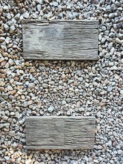 Floor design with Gravel stone material, stone blocks