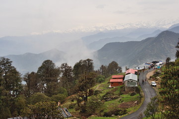 Fototapeta premium Landscape view of Himalaya from Chopta valley
