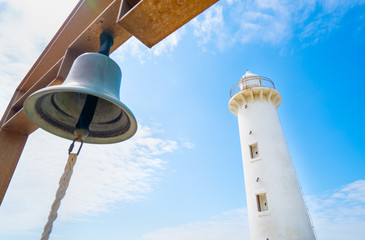愛知県の知多半島にある観光名所「野間灯台」の写真