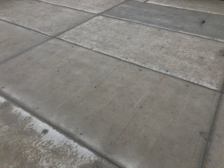 roofing made of fiber cement slabs fastened with bolts