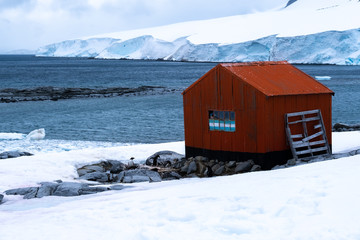 Argentinian cabin, overlooking a beautiful fjord, Damoy Point, near Port Lockroy, Antarctic Peninsula, Antarctica