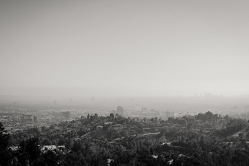 Black and white photography of the panoramic view of LA downtown and suburbs from the Griffith Observatory in Los Angeles