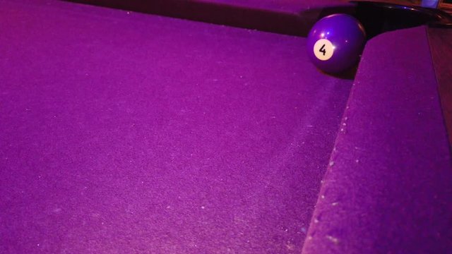 Scratching on the four ball
