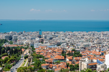 Obraz premium Top view of Thessaloniki Greece and the blue Aegean Sea at sunny summer day.