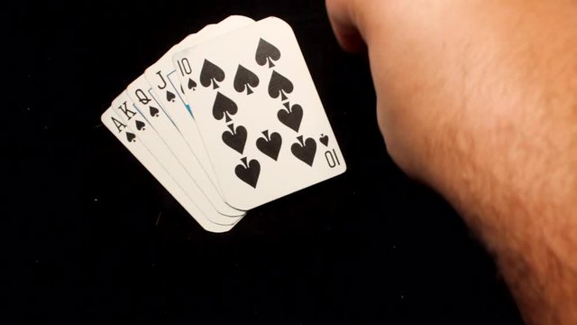 Juego de naipes con fichas apuestas diversi&oacute;n pasatiempo