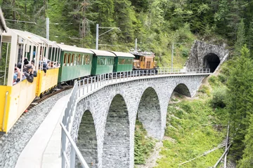 Papier Peint photo Viaduc de Landwasser Historic steam train in Davos, Switzerland