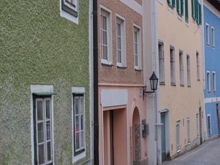 Altstadt - Bunte Bürgerhäuser im urbanen Raum
