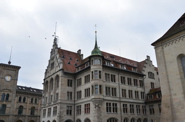 Fototapeta premium Zurich is the capital of the canton of the same name in the north-east of the country. The city was built on both banks of the Limmat River, originating in Lake Zurich. The largest city in Switzerland