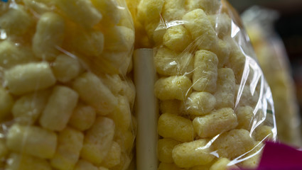 Popcorn, air sticks in packages