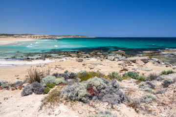 Fototapeta na wymiar Greenly Beach Rock Pool, Eyre Peninsula, South Australia