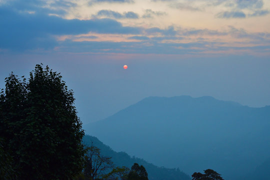 Blue ridge parkway scenic landscape appalachian Mountains Ridges sunrise layers over great smoky Himalayan mountains range