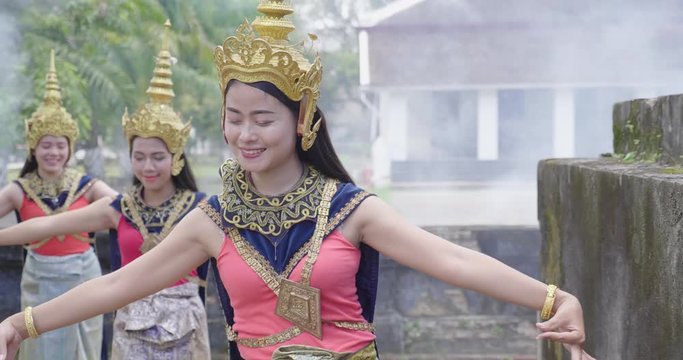 Asian Women Dancers Dancing Near The Temple, Video In 4K