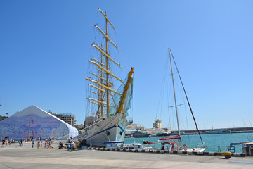 Fototapeta na wymiar Crimea. Yalta. Sailing brig at the pier