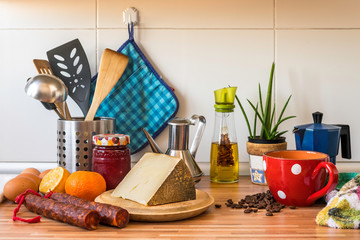 Bodegon con variedad de alimentos