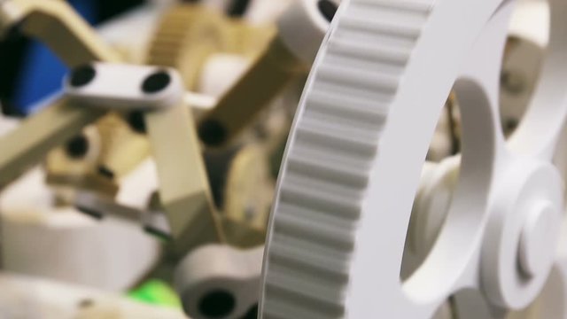 transmission mechanism with gears and gearboxes made of PVC polymers
