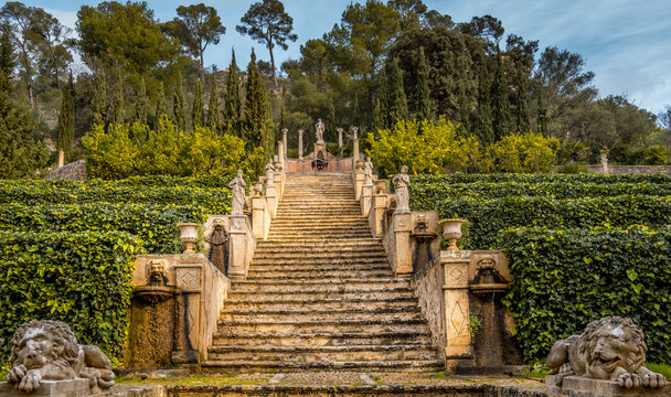 Manor farm Raixa, italian style garden.January, 15, 2020