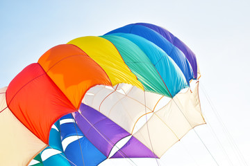 The color of the parasailing parachute