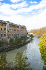 Fototapeta na wymiar Rome's Tiber River