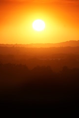 Tramonto su colline