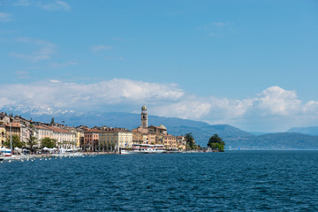 Fototapeta na wymiar Salò sul lago di Garda