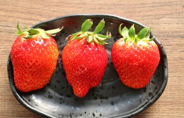 フルーツ　いちご　ジューシー　かわいい