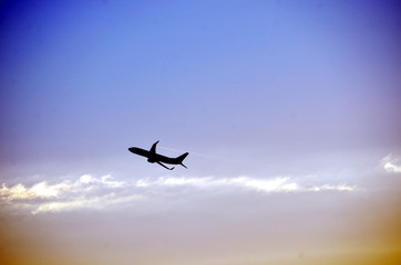 Fototapeta na wymiar Jetliner，Sky Travel，旅客機，スカイ